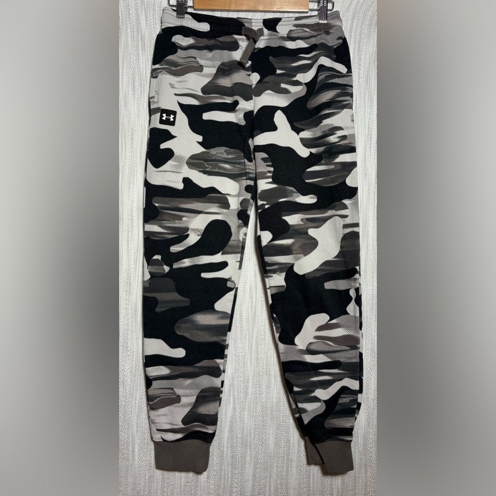 Under Armour Kids Black and Gray Camouflage Joggers